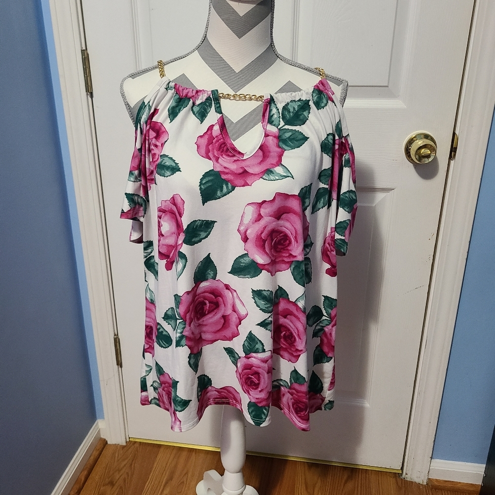 Beautiful Rose Top - Picture 2 of 4
